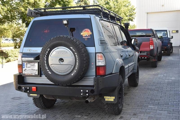 ZDERZAK TYŁ TOYOTA LCJ95 96-02 WERSJA Z POSZERZENIAMI