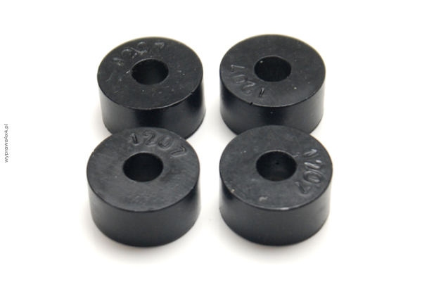 Tulejki łącznika stabilizatora PRZÓD