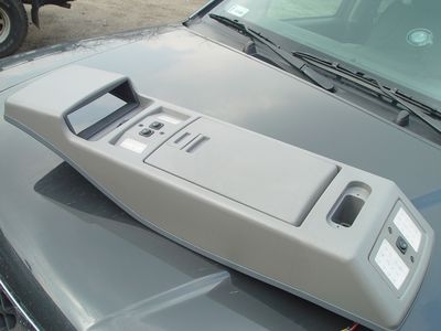 Konsola dachowa LC J9