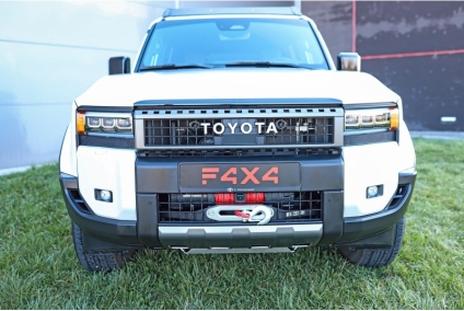 Płyta pod wyciagarkę Toyota LC250 - F4x4