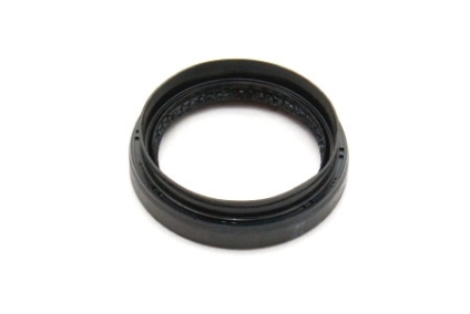 Uszczelniacz reduktora tylny J4 J6 J7