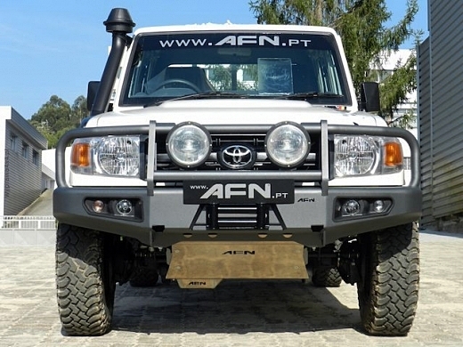 Zderzak AFN Toyota J7 07'-