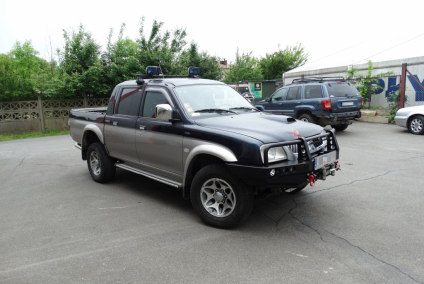 ZDERZAK PRZÓD Z BULLBAREM MITSUBISHI L200 96-05