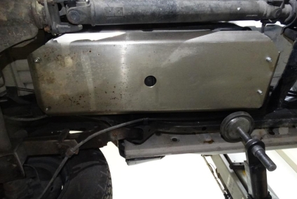 OSŁONA ALUMINIOWA ZBIORNIKA PALIWA MITSUBISHI L200 05-10