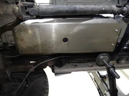 OSŁONA ALUMINIOWA ZBIORNIKA PALIWA MITSUBISHI L200 05-10