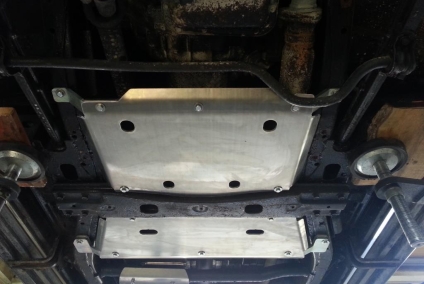OSŁONA REDUKTORA ALUMINIOWA AUTOMAT NISSAN PATROL Y61