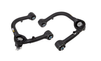 Komplet przednich górnych wahaczy ome  toyota land cruiser J250