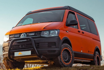 Zestaw dwóch lamp LAZER TRIPLE-R 750 (Gen2) z systemem montażu w fabrycznym grillu - VW T6 (2016 -)  