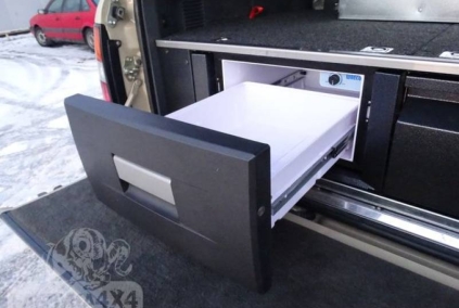 PROWADNICA LODÓWKI WAECO CD-30 DO ZABUDOWY WYPRAWOWEJ GU4 F4X4	