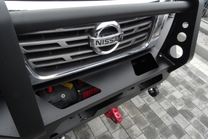 PŁYTA POD WYCIĄGARKĘ NISSAN NAVARA D23 2014-