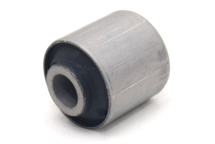 Tuleja tylnego górnego wahacza J8