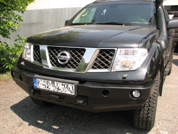 ZDERZAK PRZÓD BEZ BULLBARA NAVARA D40 05-10