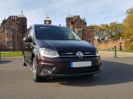 Zestaw dwóch lamp LAZER Linear 6 z systemem montażu w fabrycznym grillu - Volkswagen Caddy (2015-)