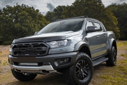 Zestaw do montażu oświetlenia LAZER Triple-R 1250 w fabrycznym grillu - Ford Ranger Raptor (2019 - 2022)