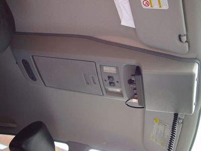 Konsola dachowa L200 06-