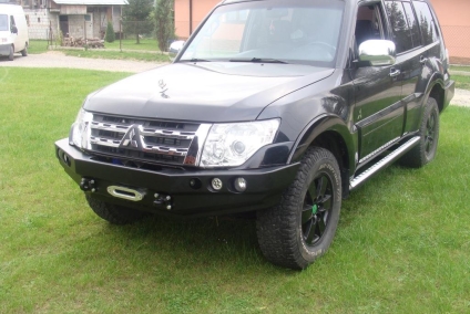 ZDERZAK PRZÓD BEZ BULLBARA MITSUBISHI PAJERO IV 06-15