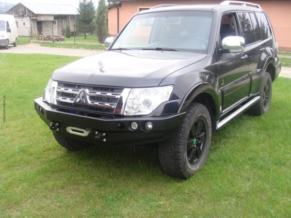 ZDERZAK PRZÓD BEZ BULLBARA MITSUBISHI PAJERO IV 06-15