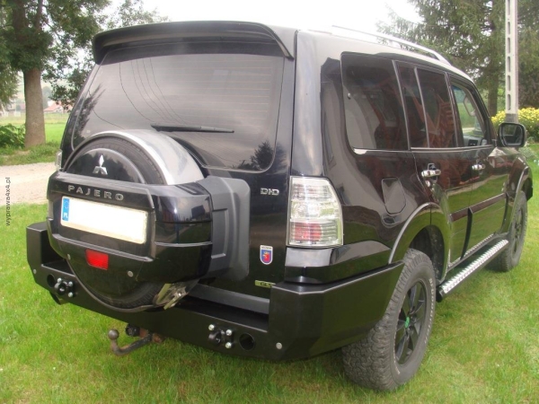 ZDERZAK TYŁ MITSUBISHI PAJERO IV 06-15