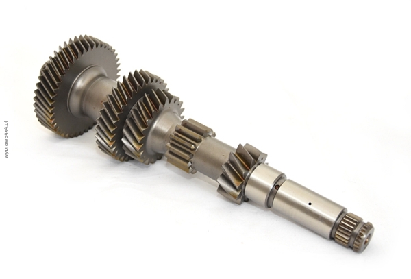 Wałek skrzyni biegów R151F