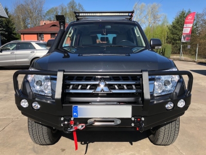 ZDERZAK PRZÓD Z BULLBAREM MITSUBISHI PAJERO IV 06-15