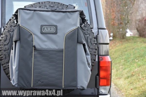 Torba na brudną odzież lub śmieci mocowana na koło zapasowe ARB