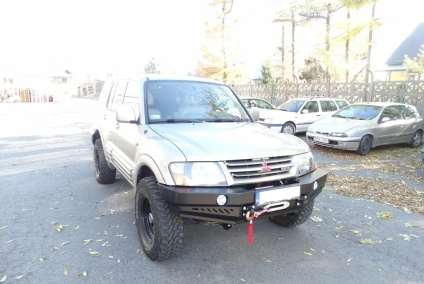 ZDERZAK PRZÓD BEZ BULLBARA MITSUBISHI PAJERO III 99-06