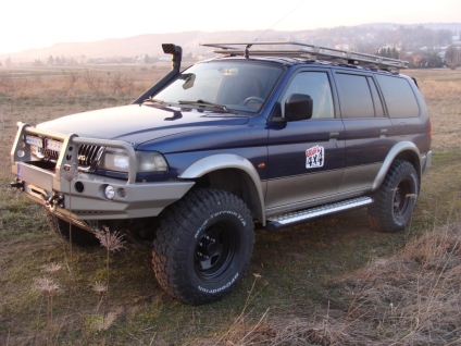 ZDERZAK PRZÓD Z BULLBAREM MITSUBISHI PAJERO SPORT 96-00